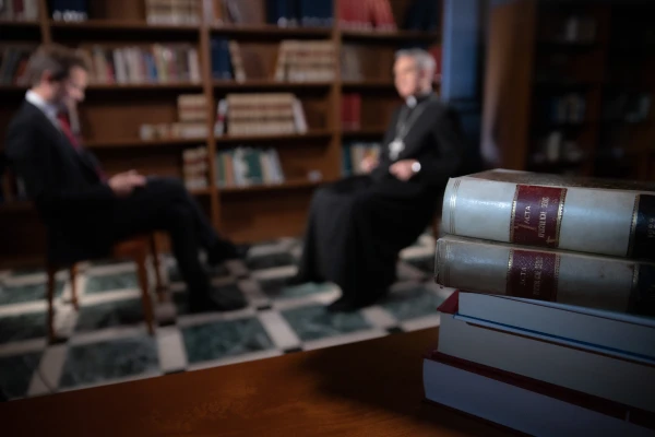 Erzbischof Georg Gänswein und Andreas Thonhauser im EWTN-Interview. / Daniel Ibáñez / CNA Deutsch 